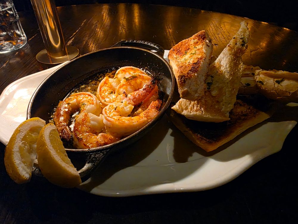 Shrimp Scampi with Texas Toast garlic bread