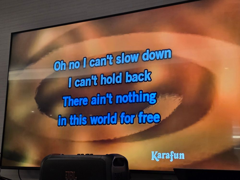 Karaoke screen