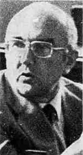 Foto von Coda mit Glatze und Brille.