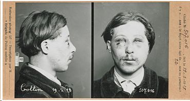 Polizeifoto von Cottin, der bei seiner Festnahme offensichtlich heftig verprügelt worden war.
