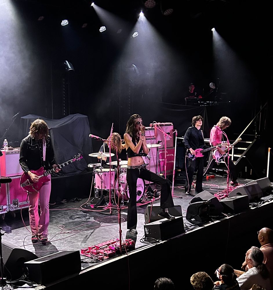 Starcrawler on stage