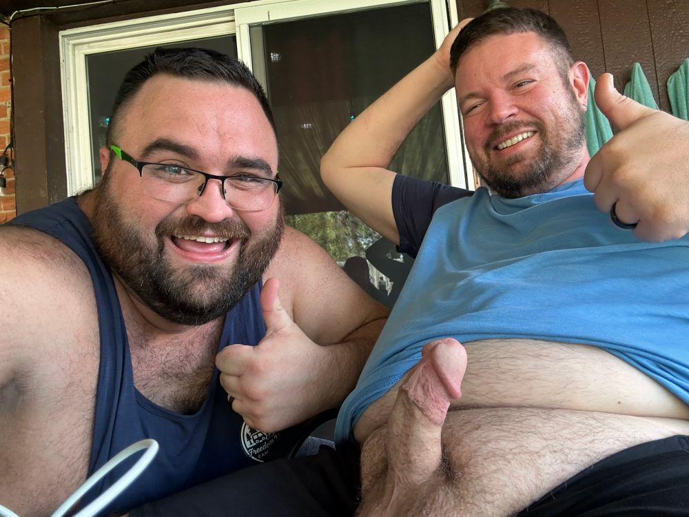3 thumbs up