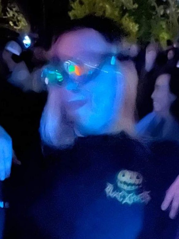 Full cryptid mode, you can't really see my face anymore