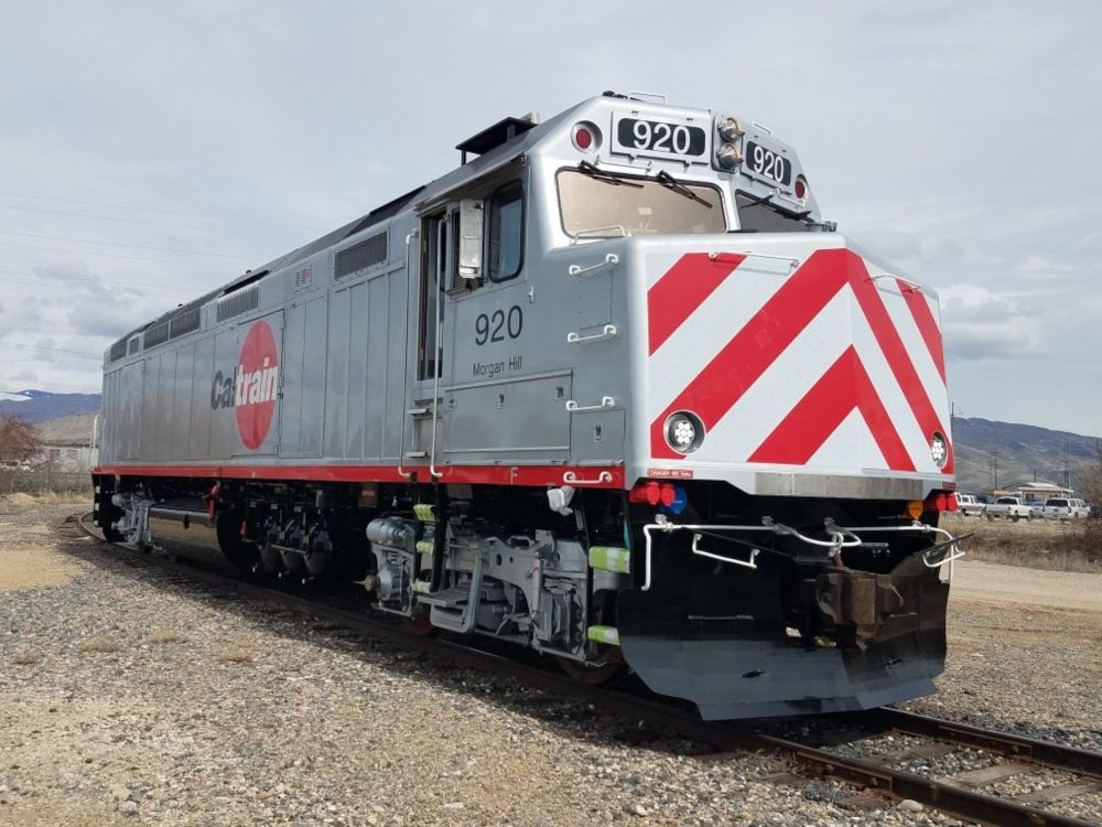 Caltrain EMD F40PH-2 Locomotive (Used) — Caltrain Store