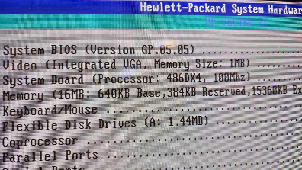 The bootup screen of a retro 486 computer showcasing the specs