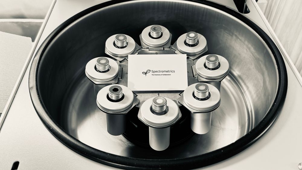 Vial centrifuge with rotor for 10/20mL autosampler vials (rotors for EPA/VOA vials also available)