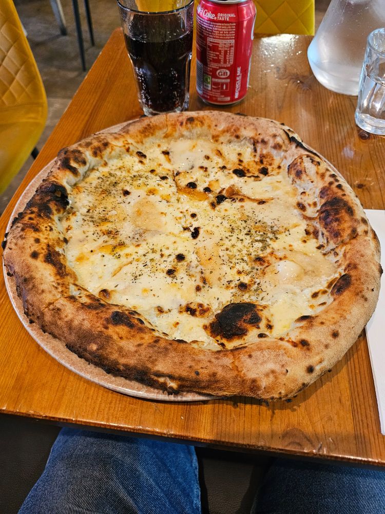 4 cheese pizza (quarto formagi)