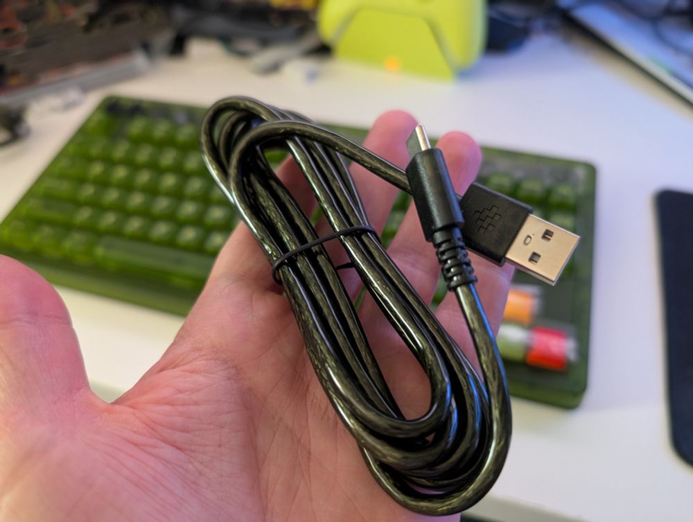 the USB c cable for an 8bitdo retro 87 keyboard