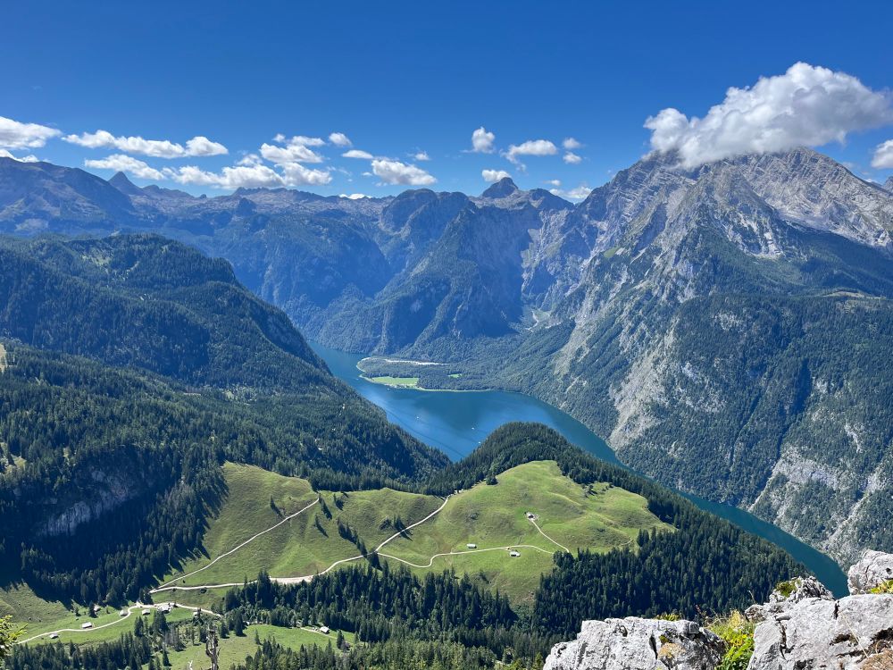 Landschaftsaufnahme. Blick vom Jenner auf den Königssee und die umliegenden Berge. 
