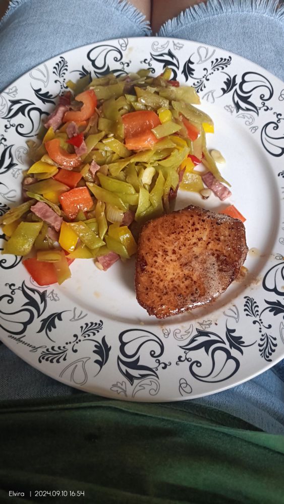 Photo is what i wrote as tekst..