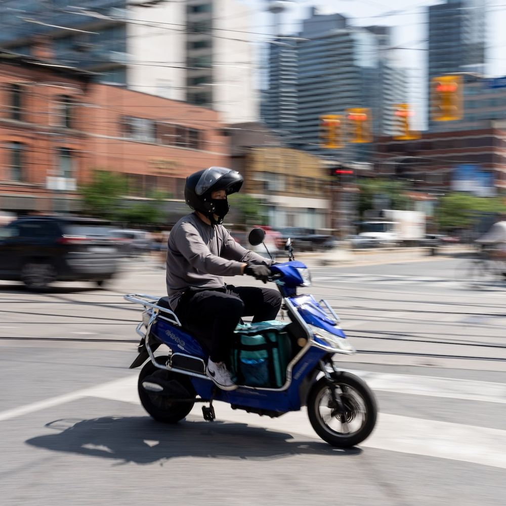 Another moped with pedals bolted on to pretend it's an e-bike.