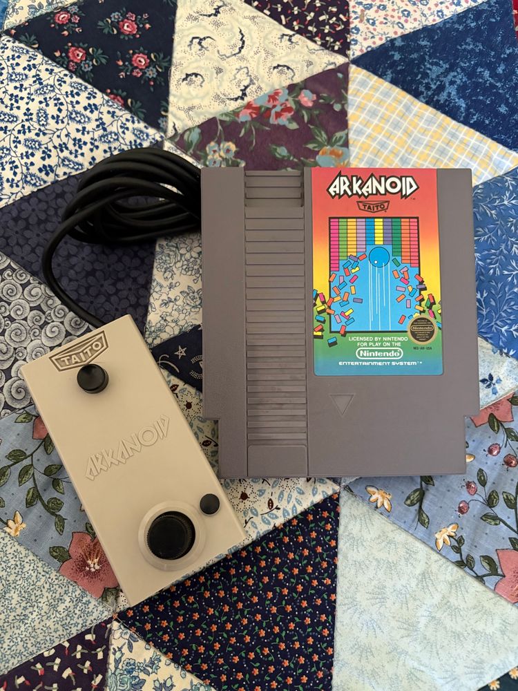 Arkanoid with Arkanoid Vaus Controller