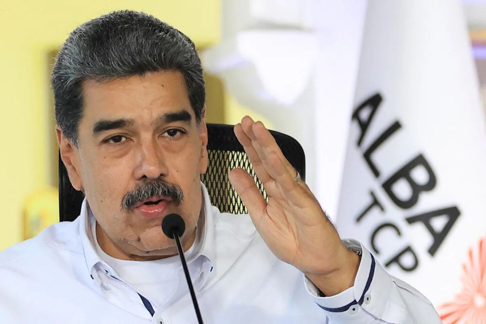 As US destroyers closed in on Venezuela's coast on Thursday, China condemned Washington's military build-up and warned against foreign interference, backing Nicolas Maduro in a showdown that is drawin...
