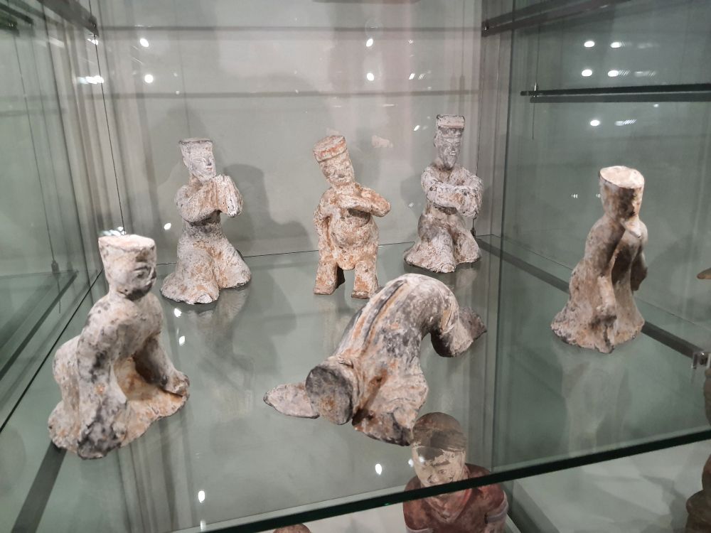 Six Lamenting Officials, vp 1092-vp 1097, ngp