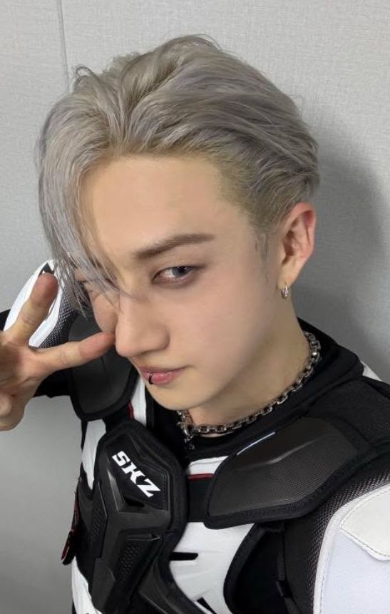 bang chan do stray kids mais conhecido como amor da minha vida dono do meu coração razão do meu viver tudinho pra mim🥹💌