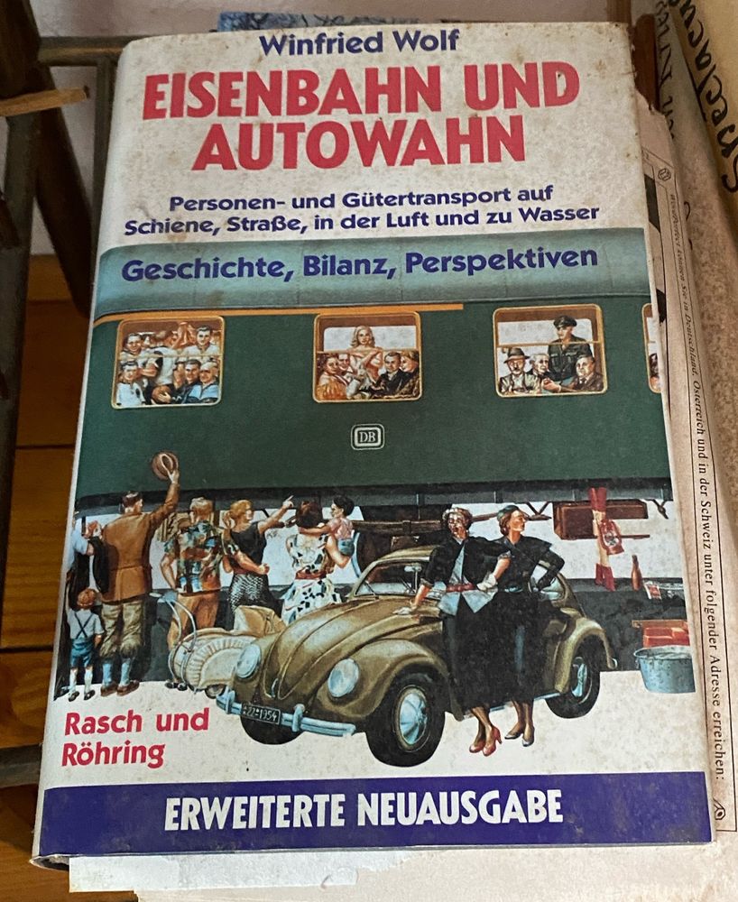 Altes Buch "Eisenbahn und Autowahn"