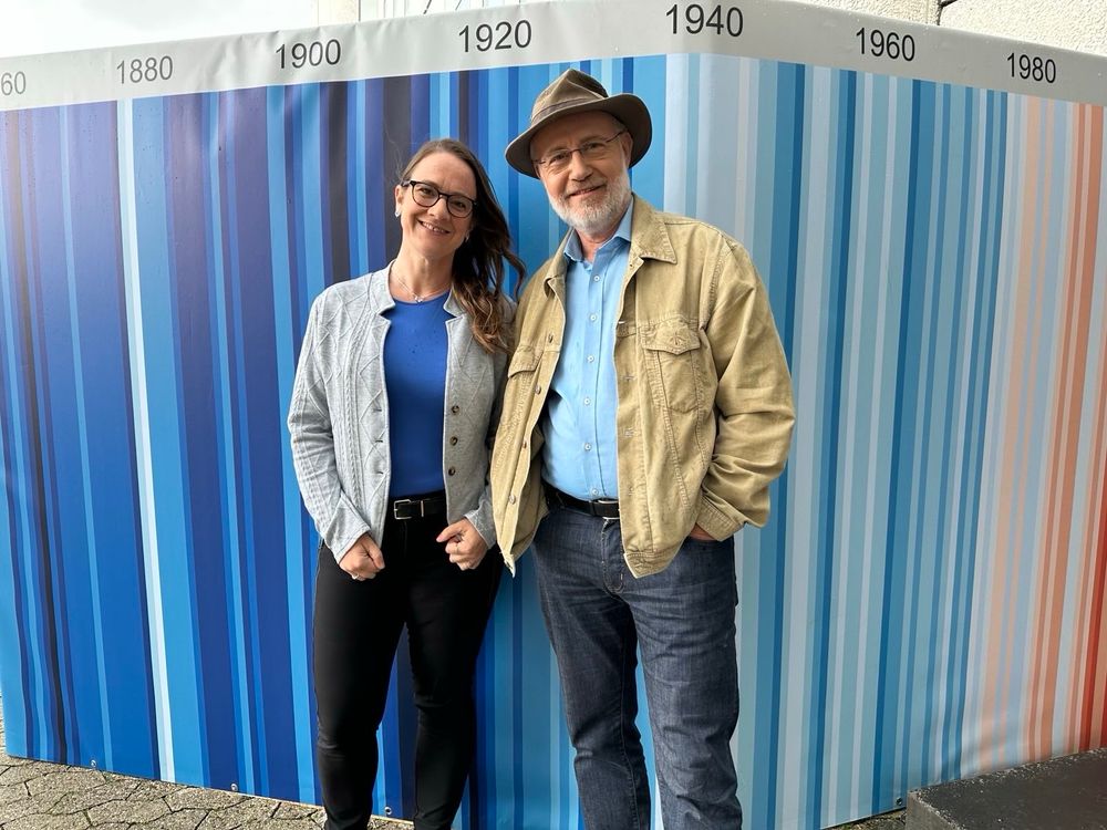 Liebe grüße von Harald Lesch und Lea Dohm