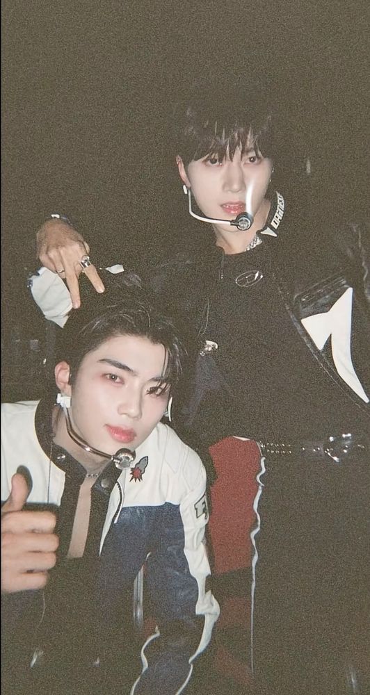 Matthew giving gunwook bunny ears