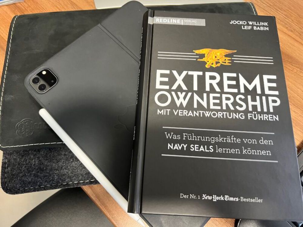 Joerg Bollow on LinkedIn: #strategy #books #extremeownership #leadership #principles #mission…