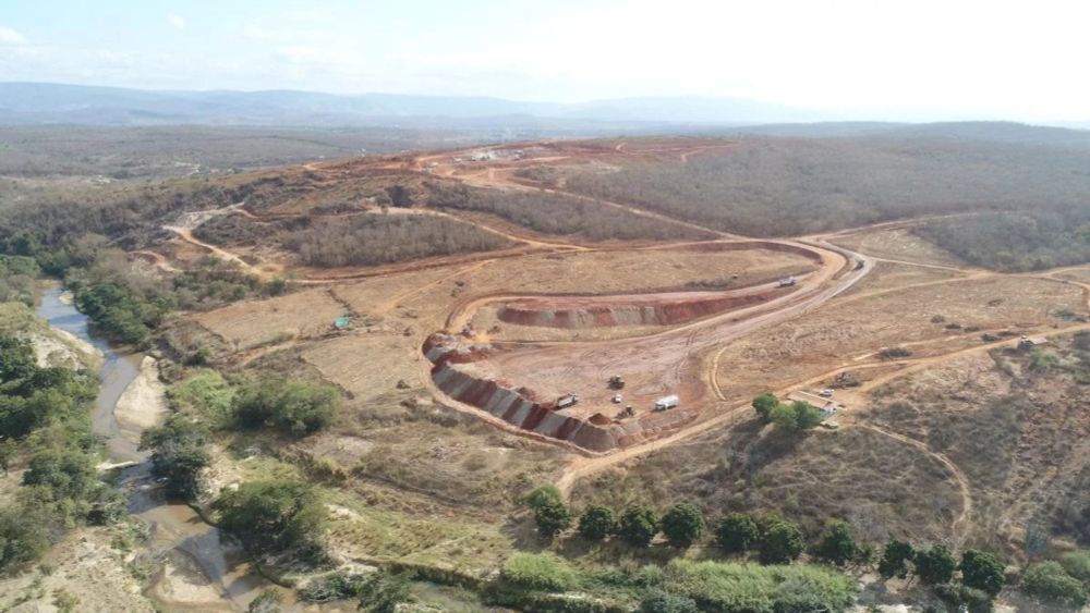 Boom do lítio no Jequitinhonha restringe acesso à saúde e aumenta o custo de vida para a comunidade local - Observatório da Mineração