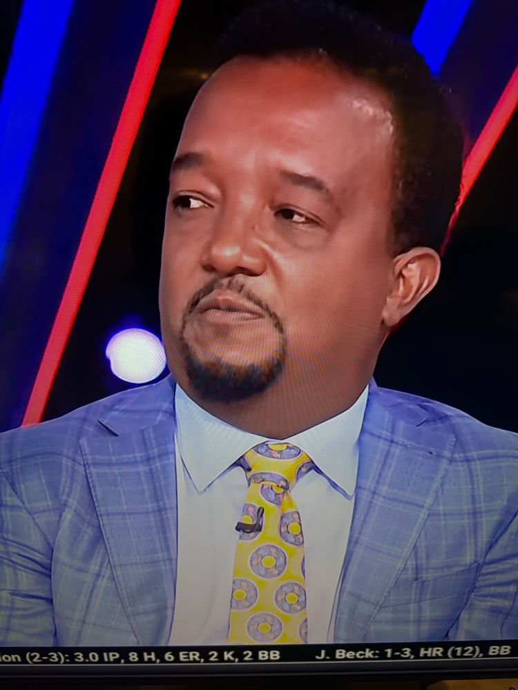 Pedro Martinez wearing a donut tie 