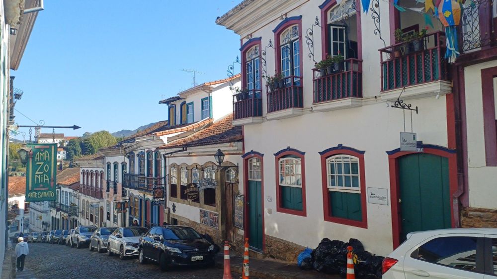 Rua Direita (Conde de Bobadela) Ouro Preto, Minas Gerais. Uma das ruas mais lindas do Brasil. 
#ouropreto
