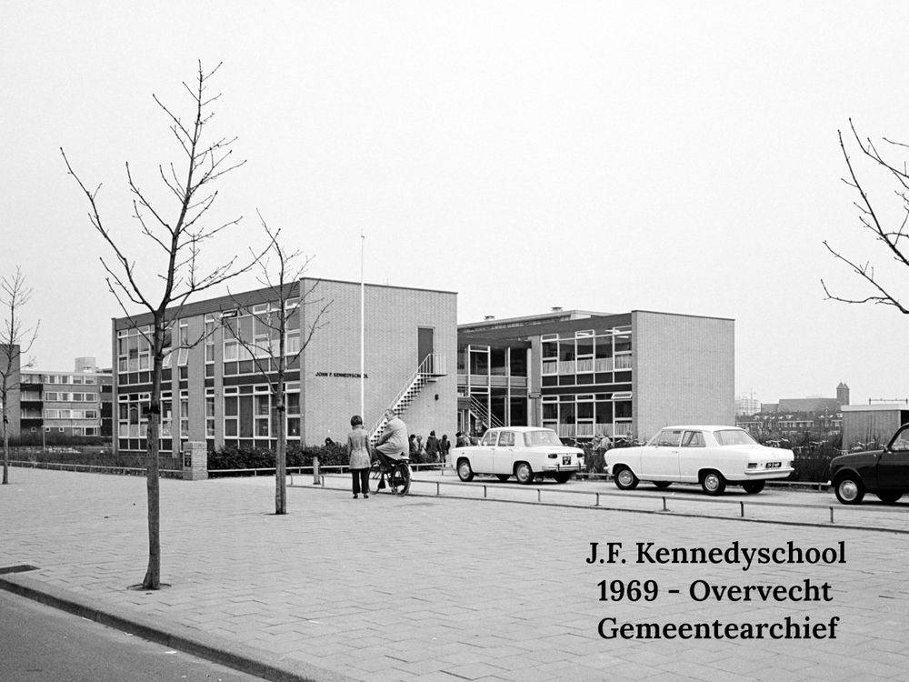 De lagere John. F. Kennedyschool aan de Teun de Jagerdreef in Overvecht. 