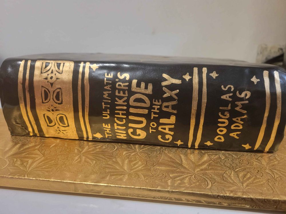 The spine of the book cake. It looks so damn good!