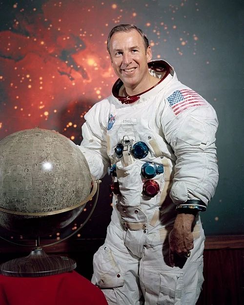 Jim Lovell / NASA