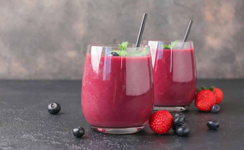 Power-of-Tropical-Smoothie-Acai-Berry-Boost-A-Nutritional-Breakdown-for-Health-Enthusiasts.jpg