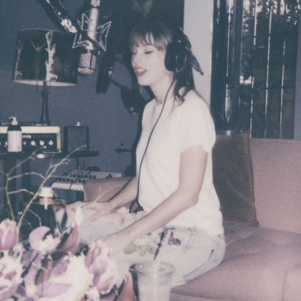 Taylor Swift in the studio