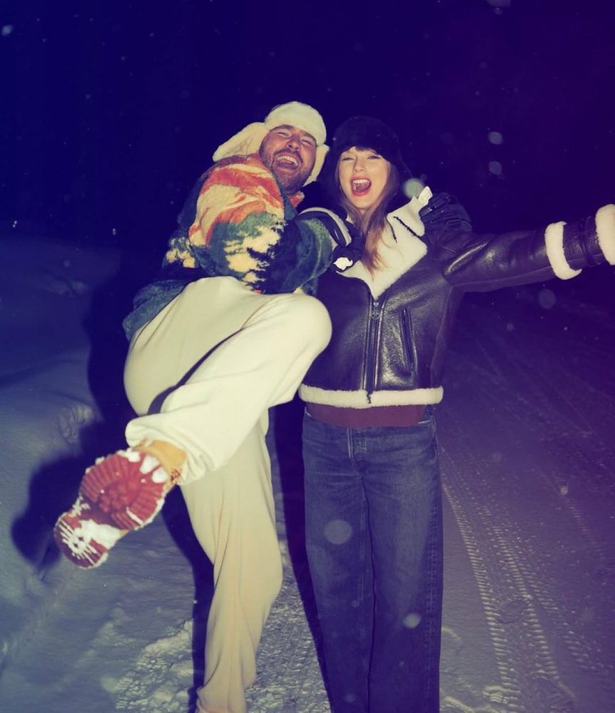 Taylor and Travis kelce 