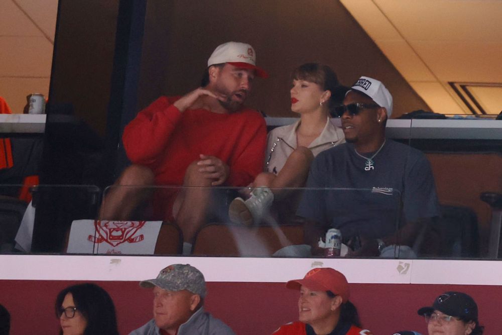 Tayvis at the stanley cup final in florida 