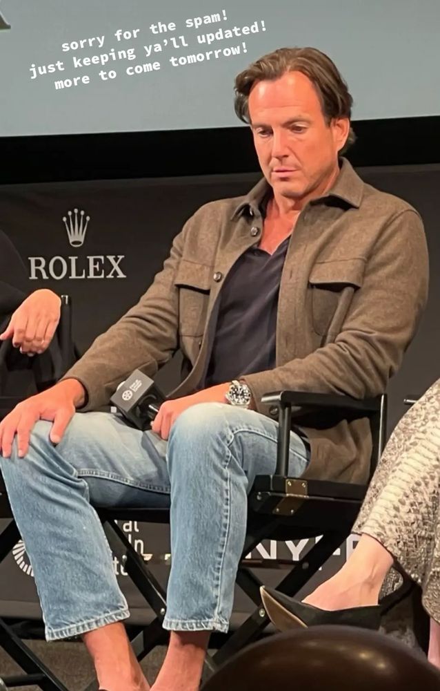 pic of will arnett in pale blue denims and a dark tshirt, showing off his bare ankles captioned with "sorry for the spam! just keep ya'll updates