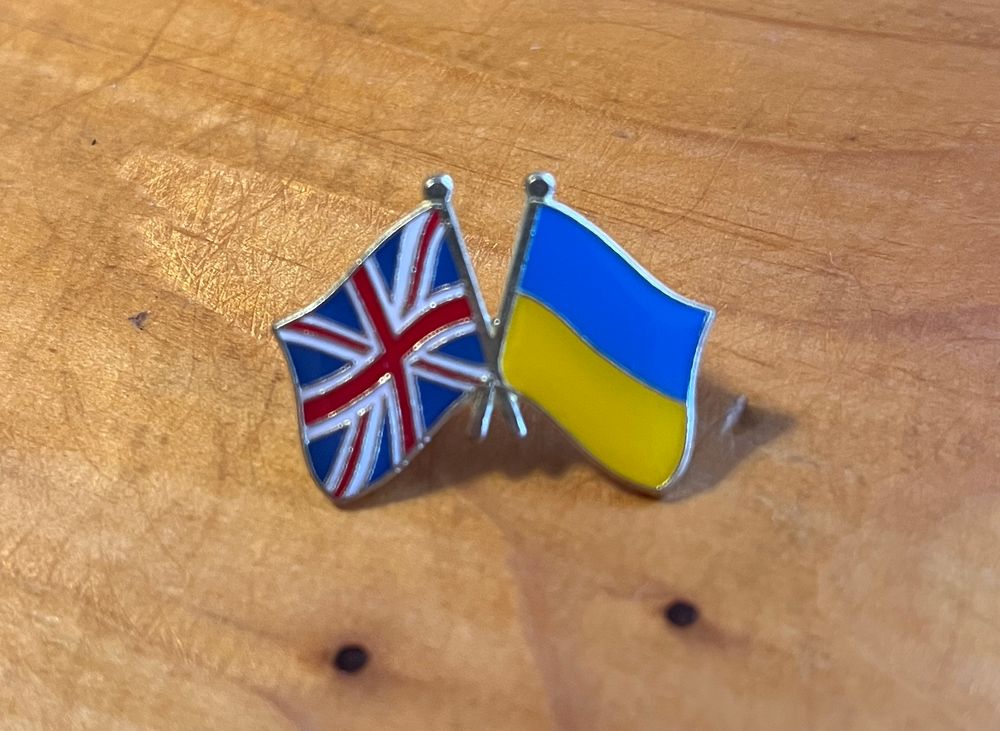 Pin badge showing UK and Ukraine flags