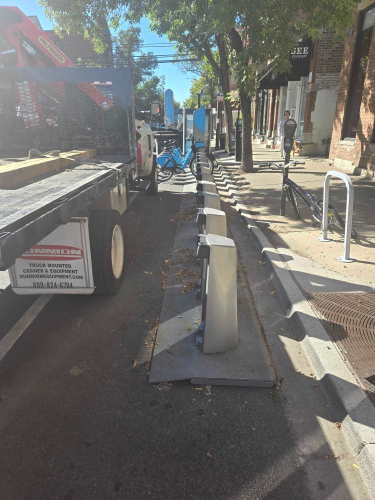 New on street divvy station 