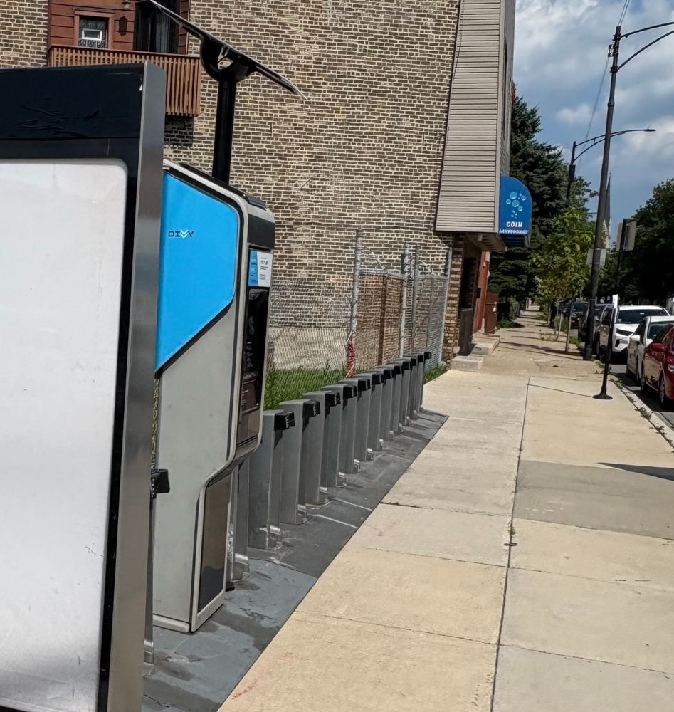 New Divvy station on sidewalk