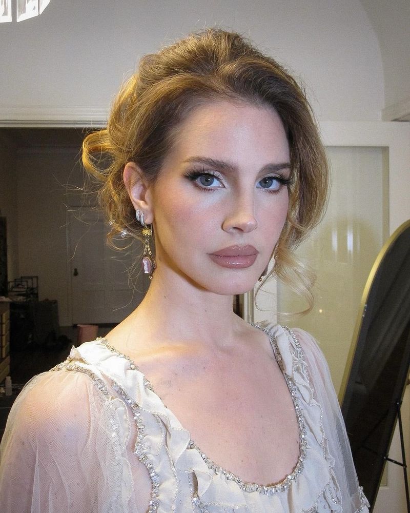 Photo of Lana Del Rey. 
