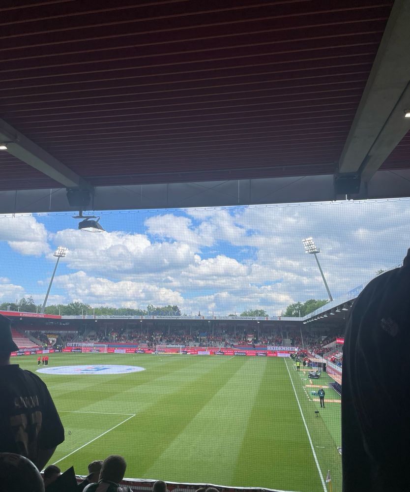 Voith-Arena aus Perspektive des Gästeblocks