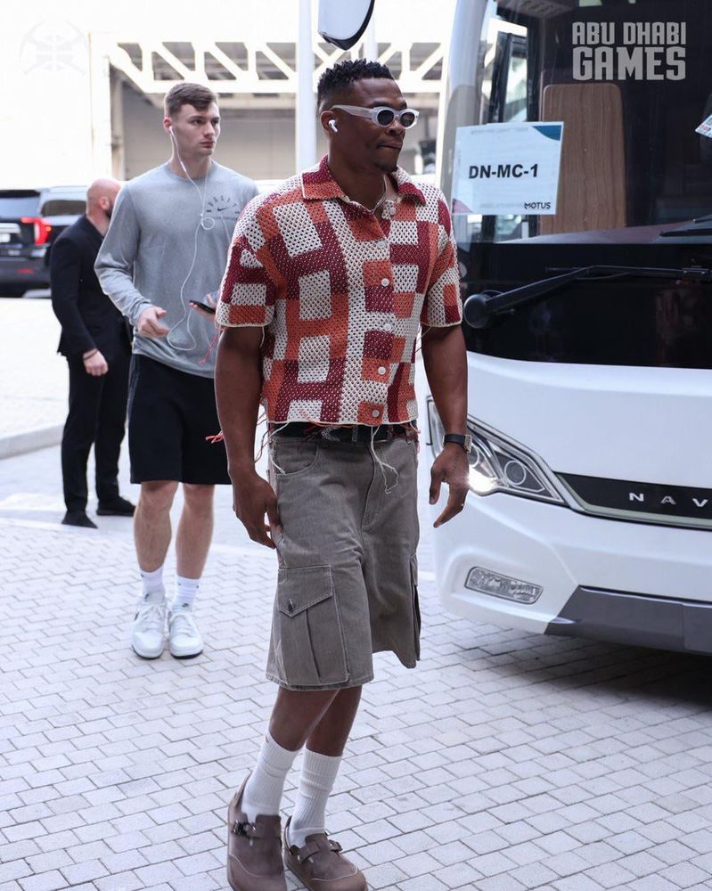 Russ looking FRESH for the 1st game😤