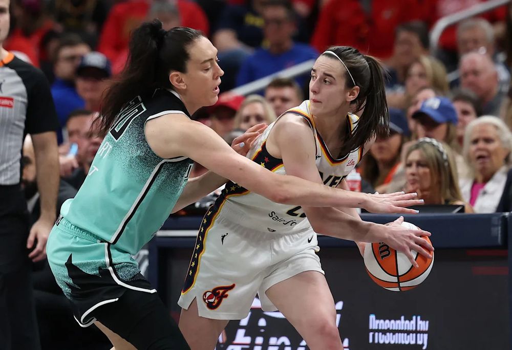 Breanna Stewart just laughed at this ridiculous Caitlin Clark step-back logo 3-pointer - NBA