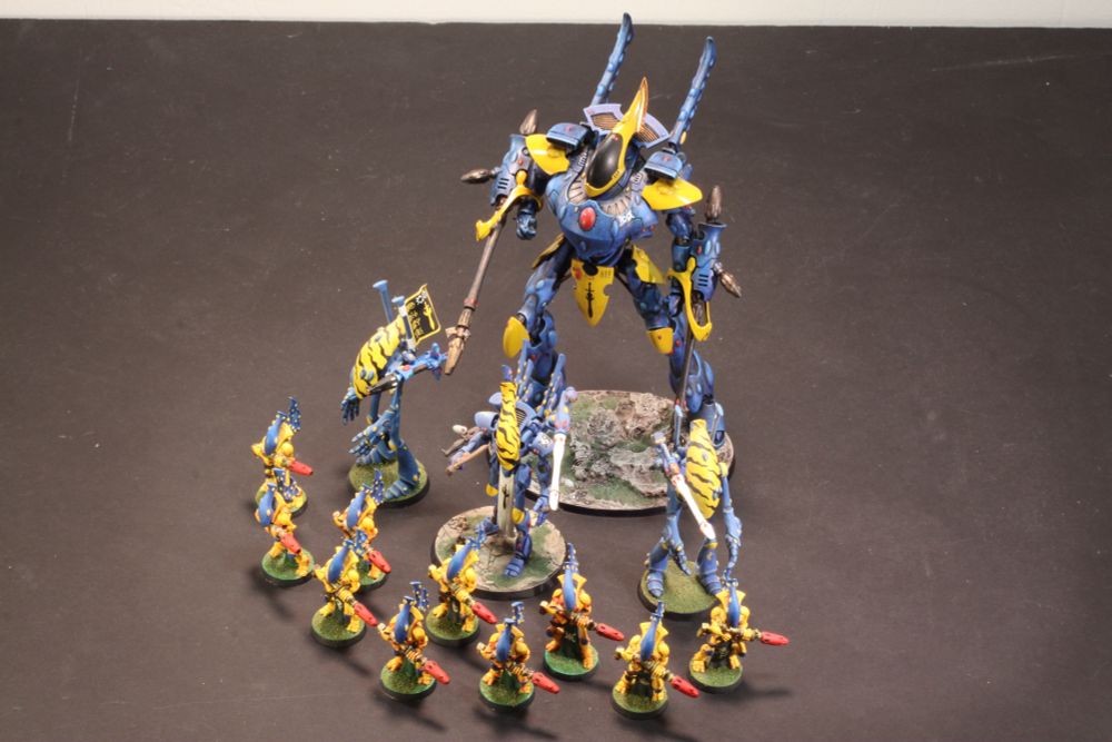 Warhammer 40k Eldar minis - Wraithguard, Wraithlords, Wraithknight