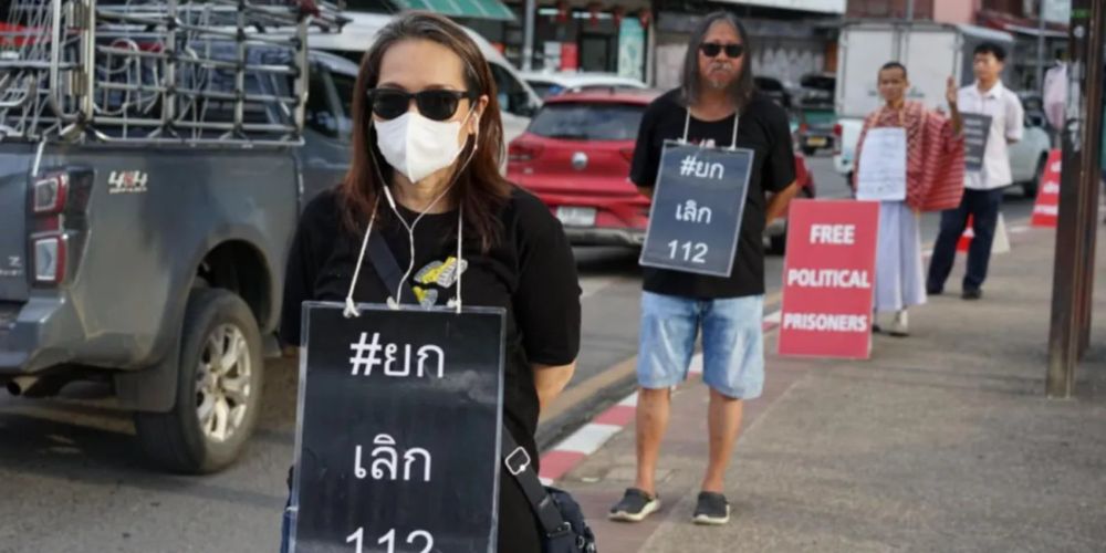 Chiang Mai activists continue to demand release of political prisoners after 100 weeks of protest