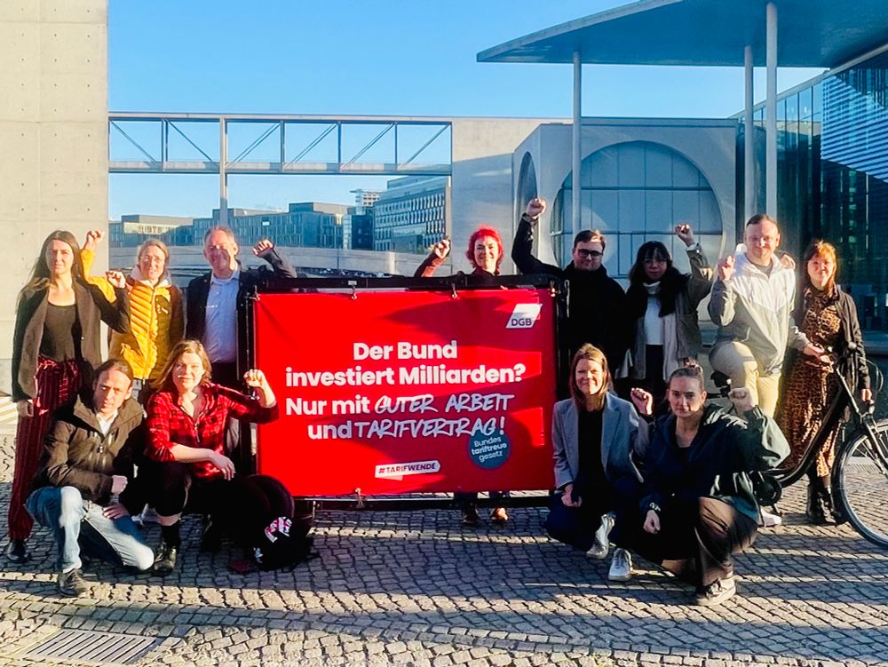 DGB

Der Bund 
investiert Milliarden?
Nur mit GUTER ARBEIT
und TARIFVERTRAG!

Bundes
tariftreue
gesetz

#TARIFWENDE
