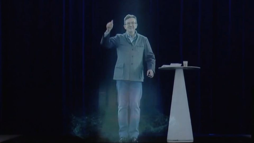Meluche en hologramme, meeting de campagne présidentielle 2022.