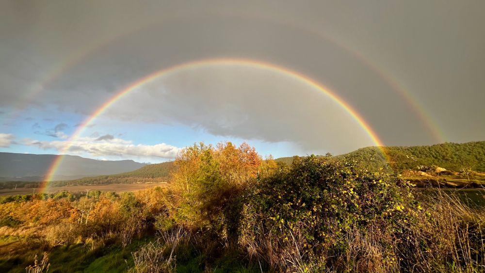 Complete double rainbow