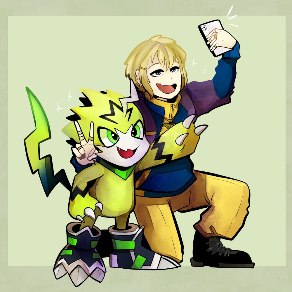 Chico rubio haciéndose un selfie con un Pulsemon.