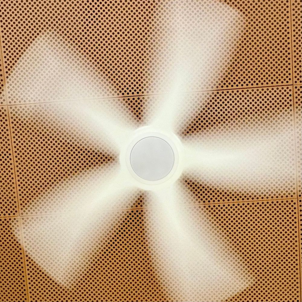 Ceiling fan on the SG MRT platform at Tanjong Rhu. 