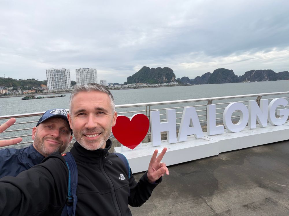 A selfie at Halong Port. ✌️