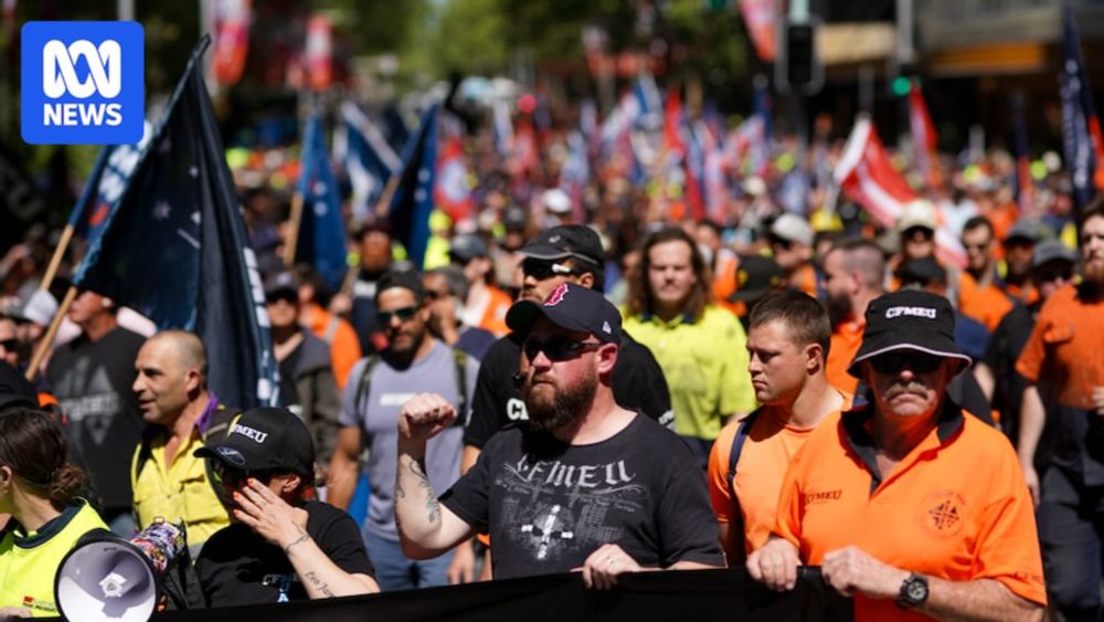 Thousands of workers march in Melbourne and Sydney against CFMEU administration